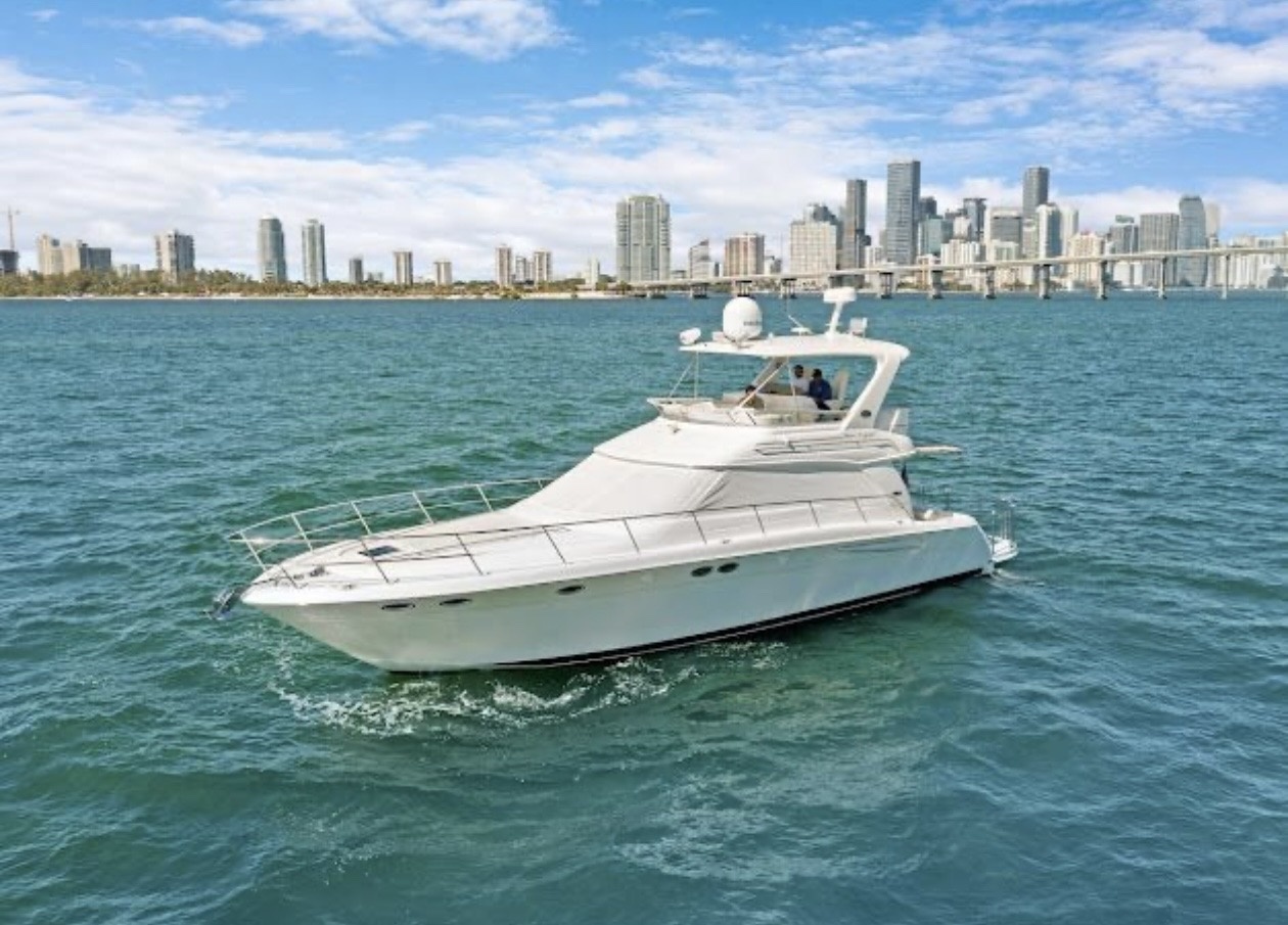 Dream Yacht 55 luxury yacht for charter in Miami
