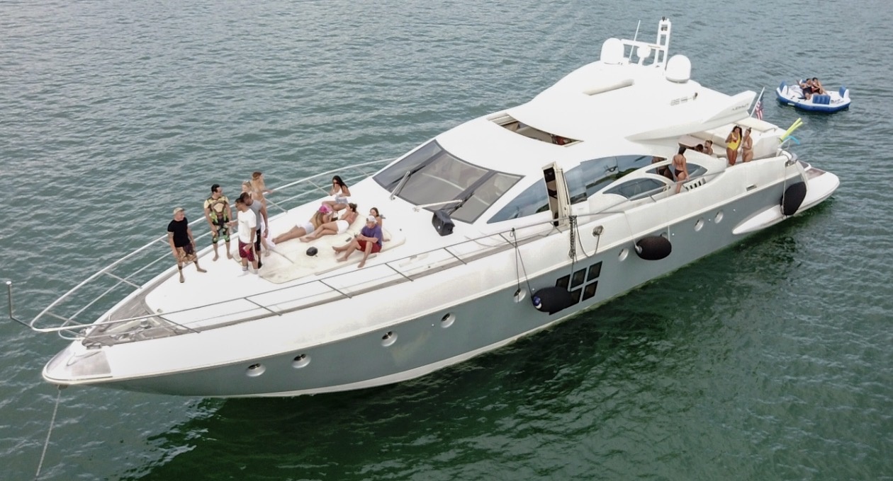Azimut 90 luxury yacht for charter in Miami